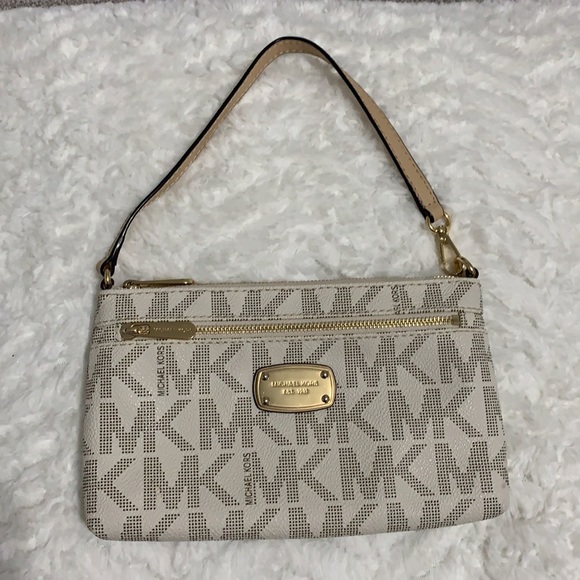 Michael Kors Large Logo Wristlet - Picture 5 of 15